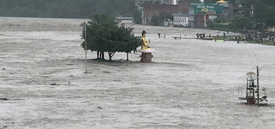 नारायणी नदी इतिहासकै उच्च विन्दुमा