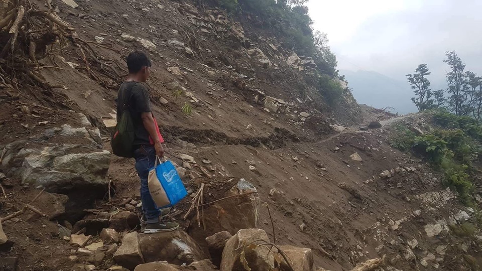 उदयपुरमा ग्रामीण सडक अझै खुलेनन