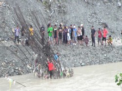 पोखराको फुस्रे खोलामा पौडी खेल्ने क्रममा बेपत्ता भएका गुरुङको शव फेला