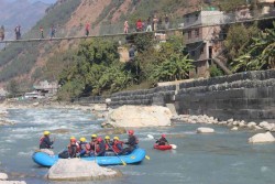 कालीगण्डकी नदीमा र्‍याफ्टिङ सञ्चालन