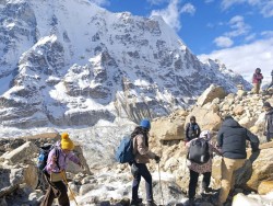 कञ्चनजङ्घा क्षेत्रमा पर्यटकको ताँती