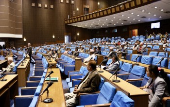 मन्त्री उपस्थित नभएपछि संसद् बैठक स्थगन