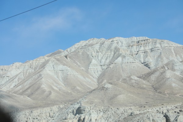 उपल्लो मुस्ताङका कलात्मक पहाड: तस्बिरमा